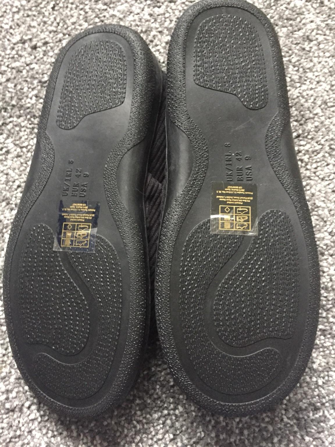 Men's slippers size 6 in S5 Sheffield for £1.00 for sale | Shpock