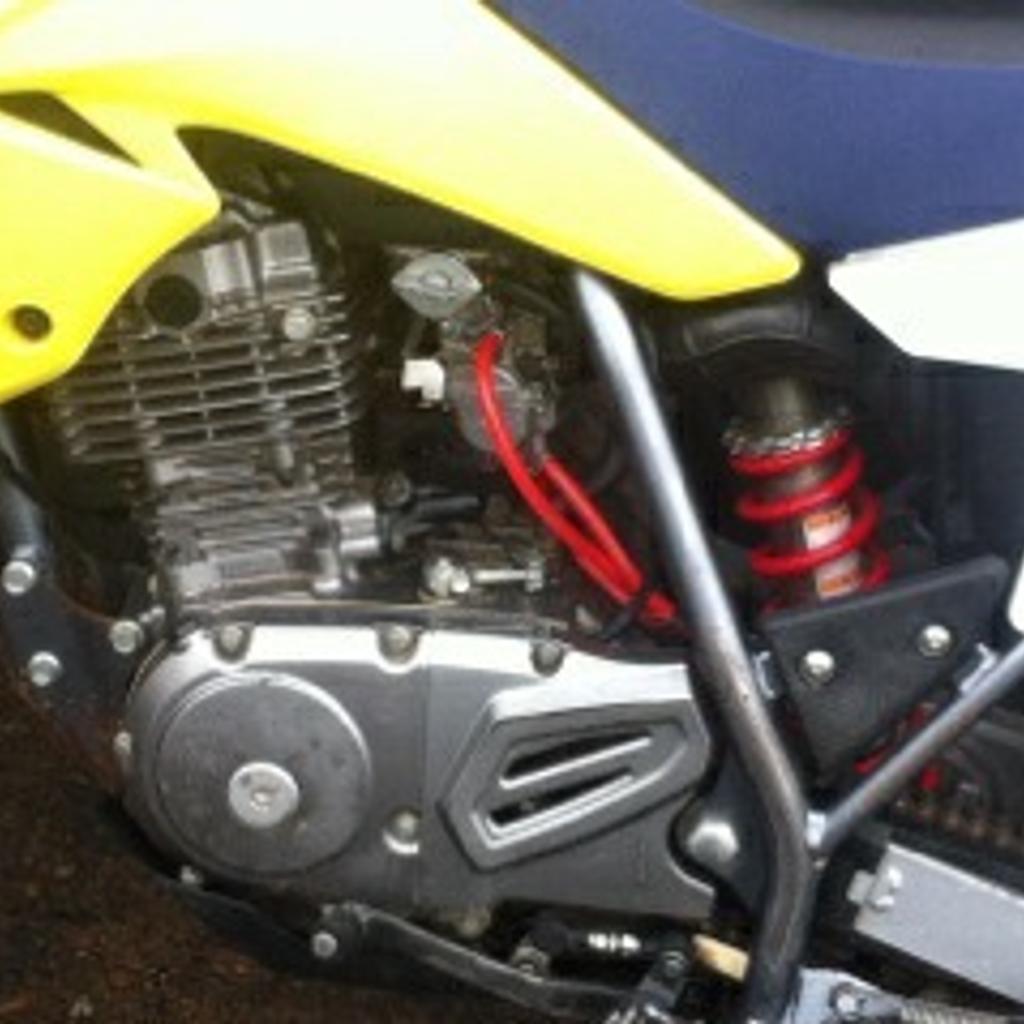 Suzuki drz 125 in Spelthorne für £ 700,00 zum Verkauf Shpock AT