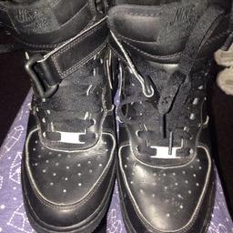 Nike Air Force hi tops size 5.5, brought them for £55 so would like £15 for it