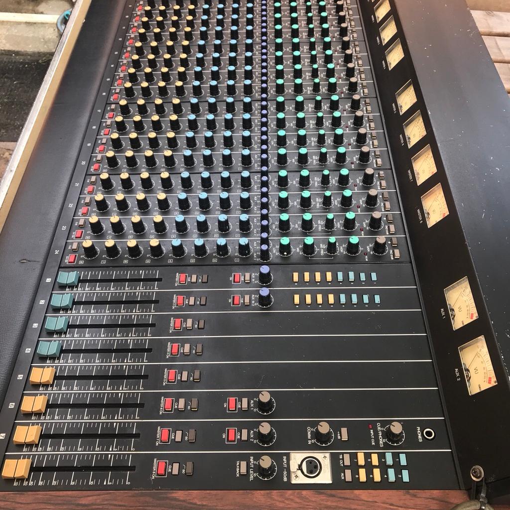 Yamaha 2408M Monitor Mixing Console in MK42 Elstow für £ 250,00 zum
