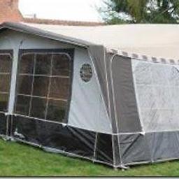 Isabella Diplomat awning 850cm has been increased in size by Isabella. Similar to the main picture I gave taken off the web.
Comes with ixl light weight poles,6 curtains and draft skirt.
Suitable for seasonal pitching