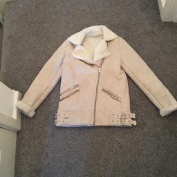 Size 6 super warm for winter and also a rare coat absolutely beautiful will maybe fit size 8.