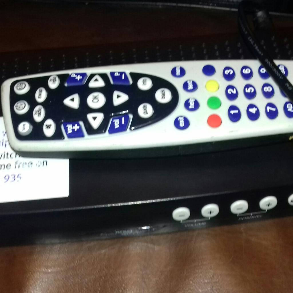 Free view + remote
Approx 100 channels
Tested and working