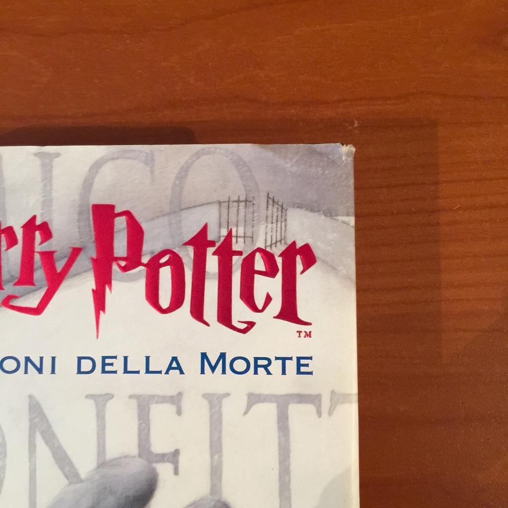 Libro saga Harry Potter e i doni della morte in 00071 Pomezia for