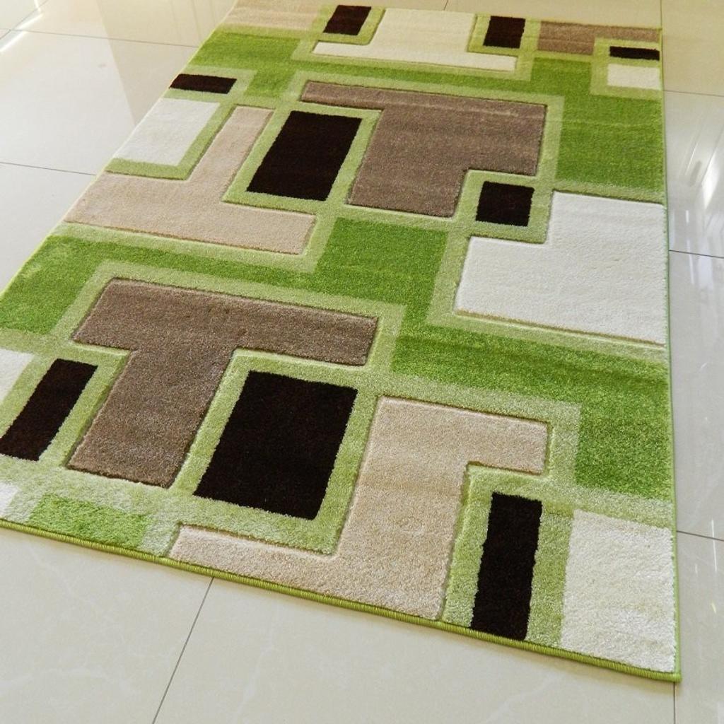 Lime green large rug. Brand new soft pile in WF13 Kirklees für £ 65,00
