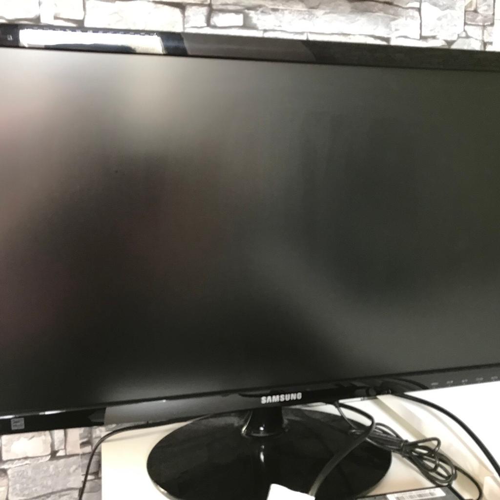 Samsung LED Monitor S24D300H - 24 Zoll in 76344 Eggenstein ...