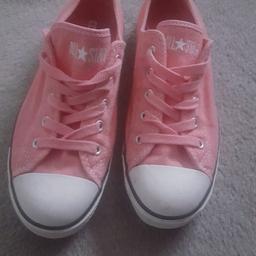 Converse all stars pumps very little used vgc size 4.5