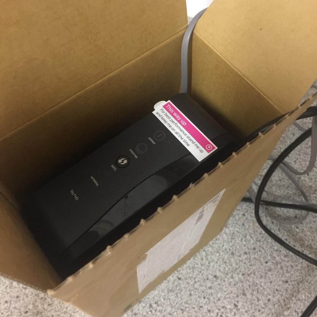 Sky plus + HD box with remote control & Modem in DY8 Dudley für £ 20,00 ...