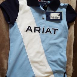 Verkaufe Ariat Shirt in der Größe XS
Es wurde noch nie getragen also neuwertig!
Preisschild hängt auch noch dran