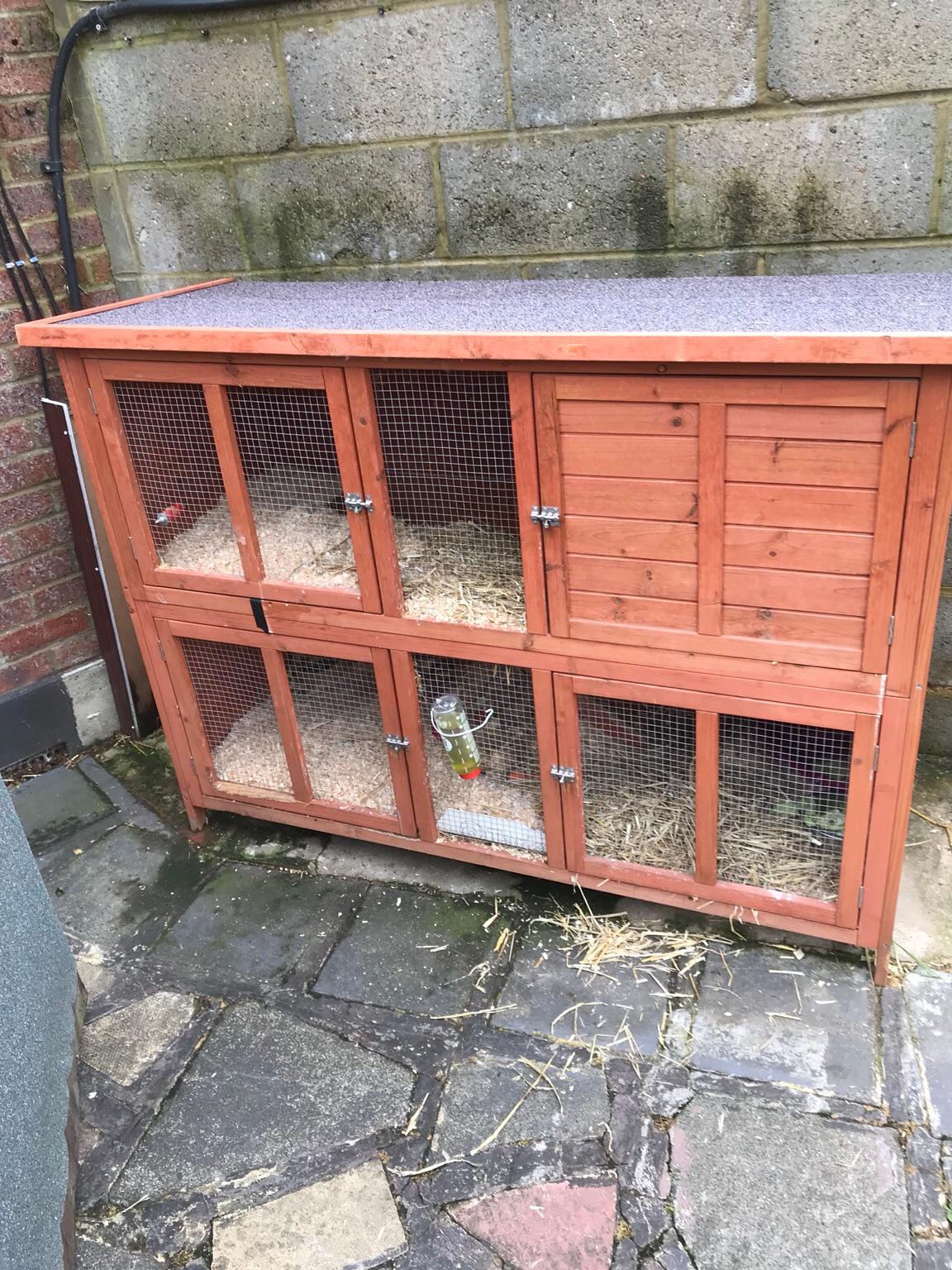 Rabbit hutch for Sale in London Borough of Hillingdon für 55,00 £ zum