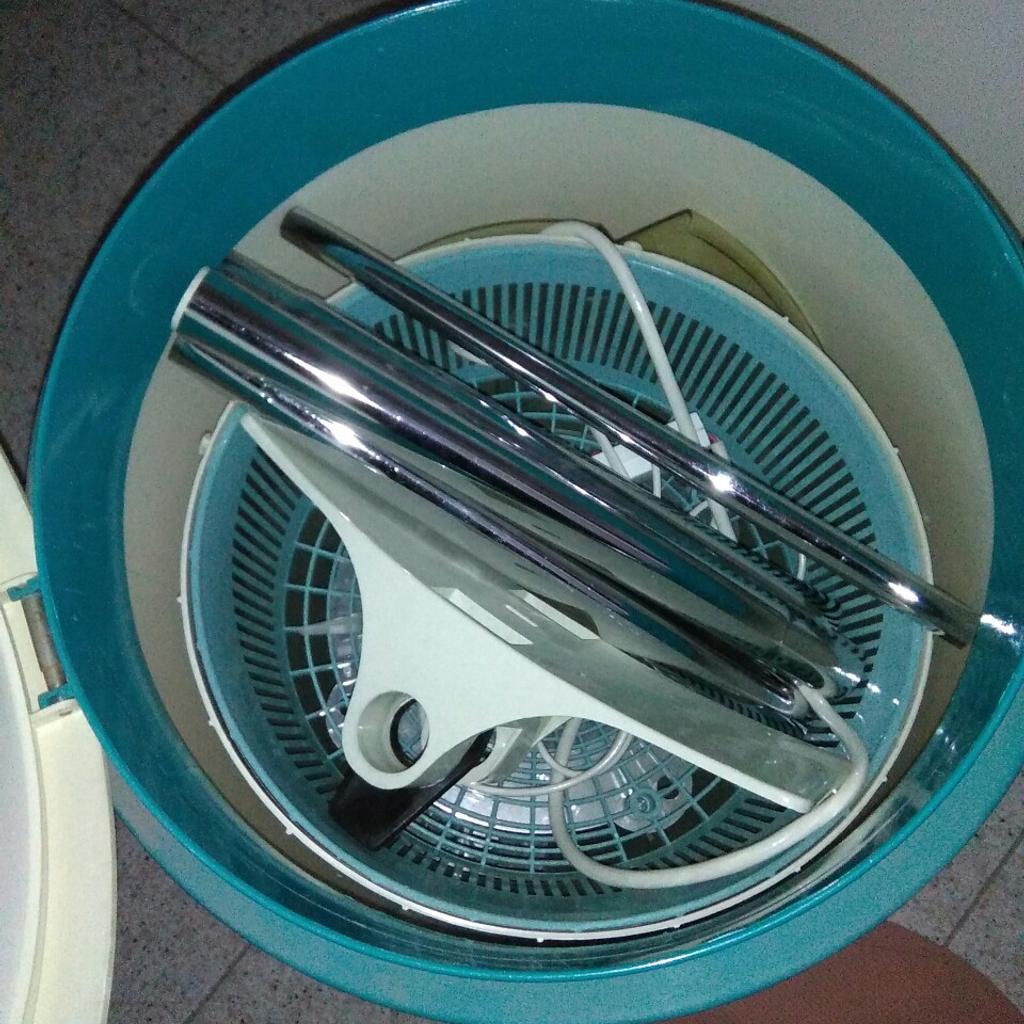 Casco asciugacapelli con contenitore in 40137 Bologna für € 20,00 zum