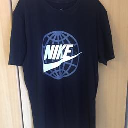 Men's Nike medium black t shirt
New without tags ,bought from JD wear for few hours
Almost new
