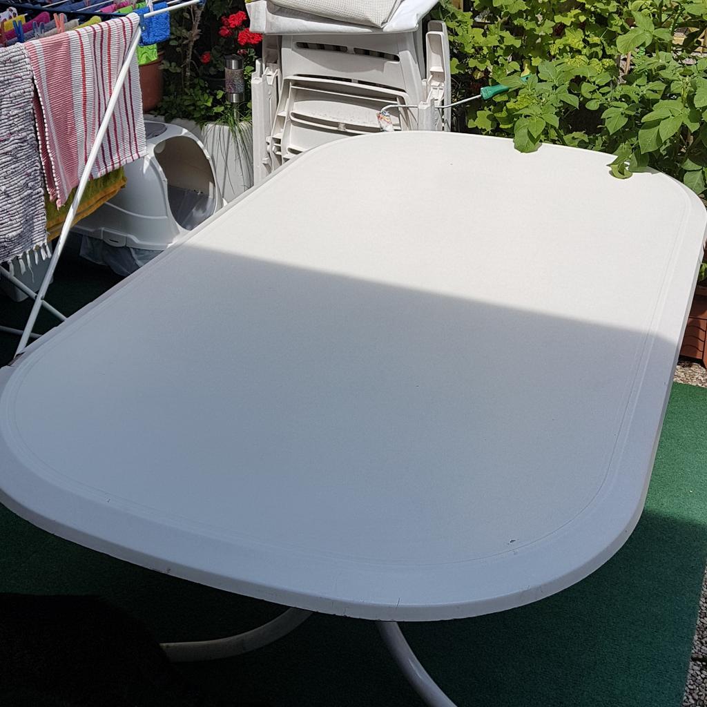 Gartentisch zu VERSCHENKEN inkl. 2 Sessel in 8530 Deutschlandsberg für gratis zum Verkauf