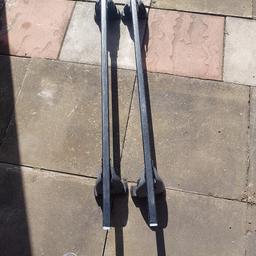 Roof bars. Come off a ford connect. Good condition.
