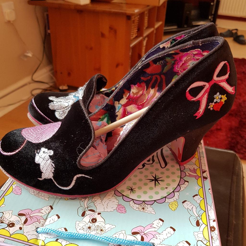 Irregular choice fuzzy discount peg