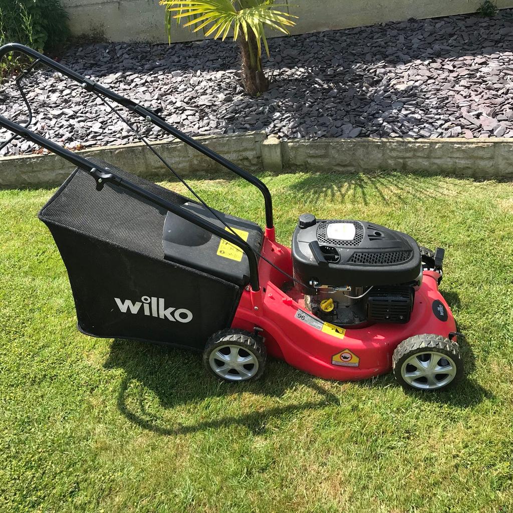 Wilko store petrol lawnmower