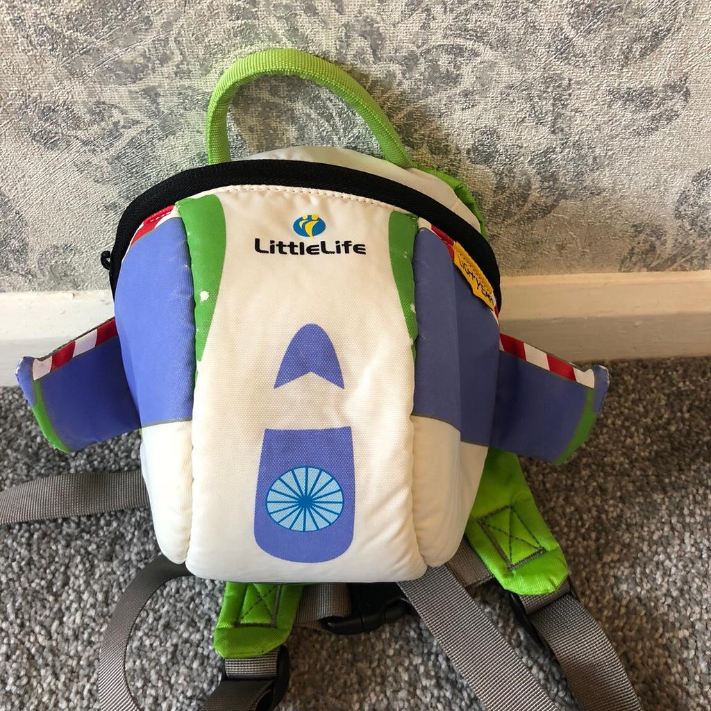 Buzz lightyear shop backpack with reins