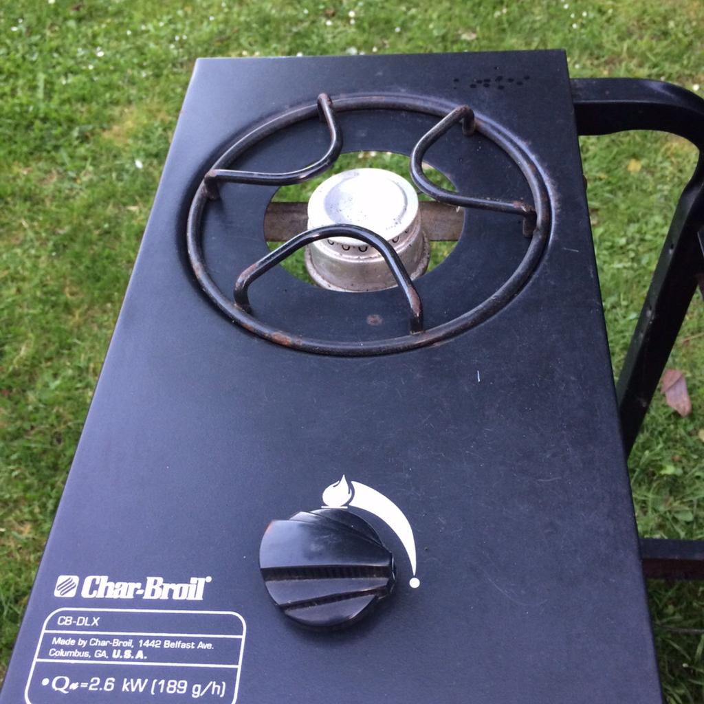 Char broil 5000 bbq with empty gas bottle in TW20 Runnymede for