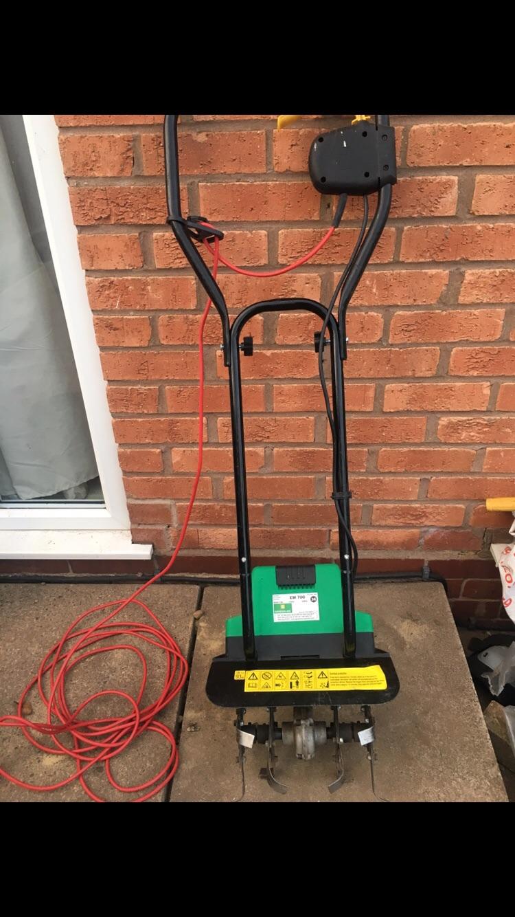 thumbnail image 2 of Electric Garden Tiller Cultivator - Cordless Mini Rototiller With Hoe & Telescopic Pole, 10cm Width 2 of 14
