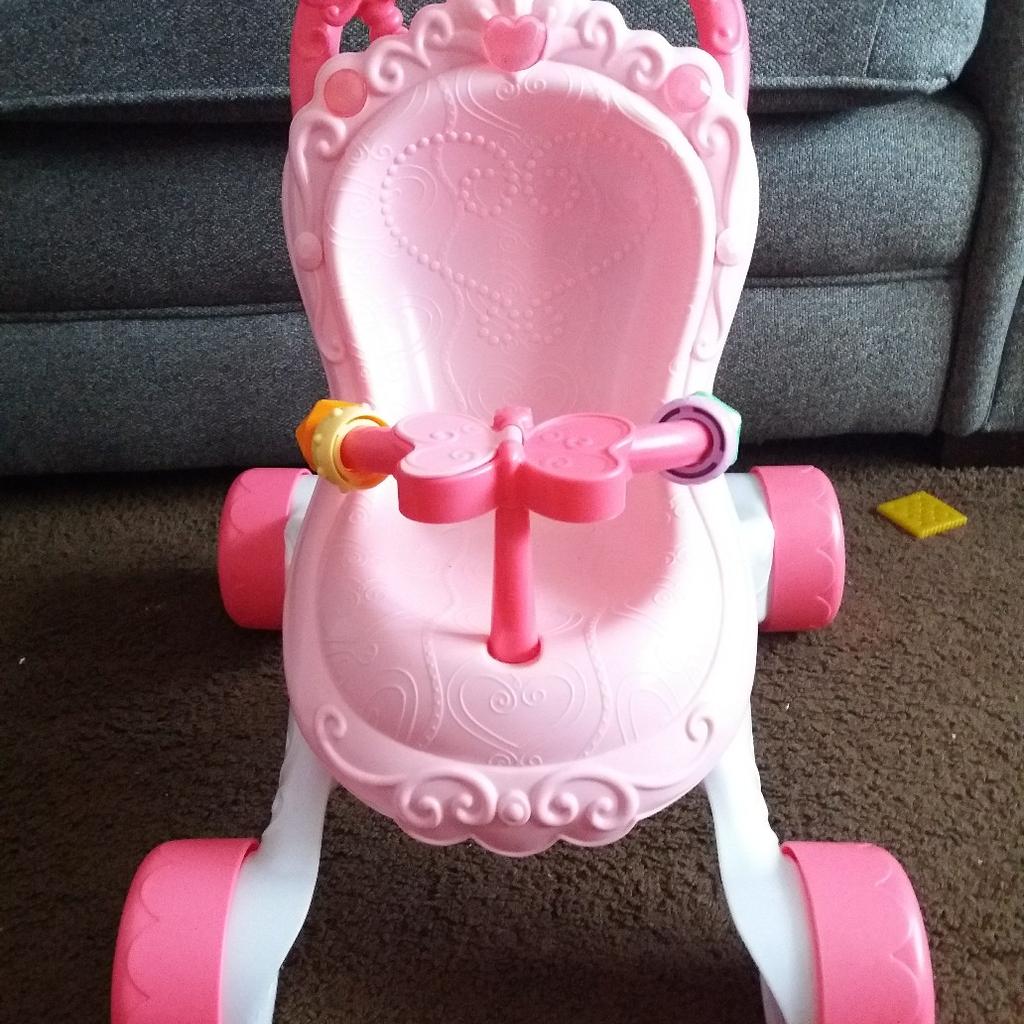 First steps baby first push chair in London Borough of Hillingdon für £
