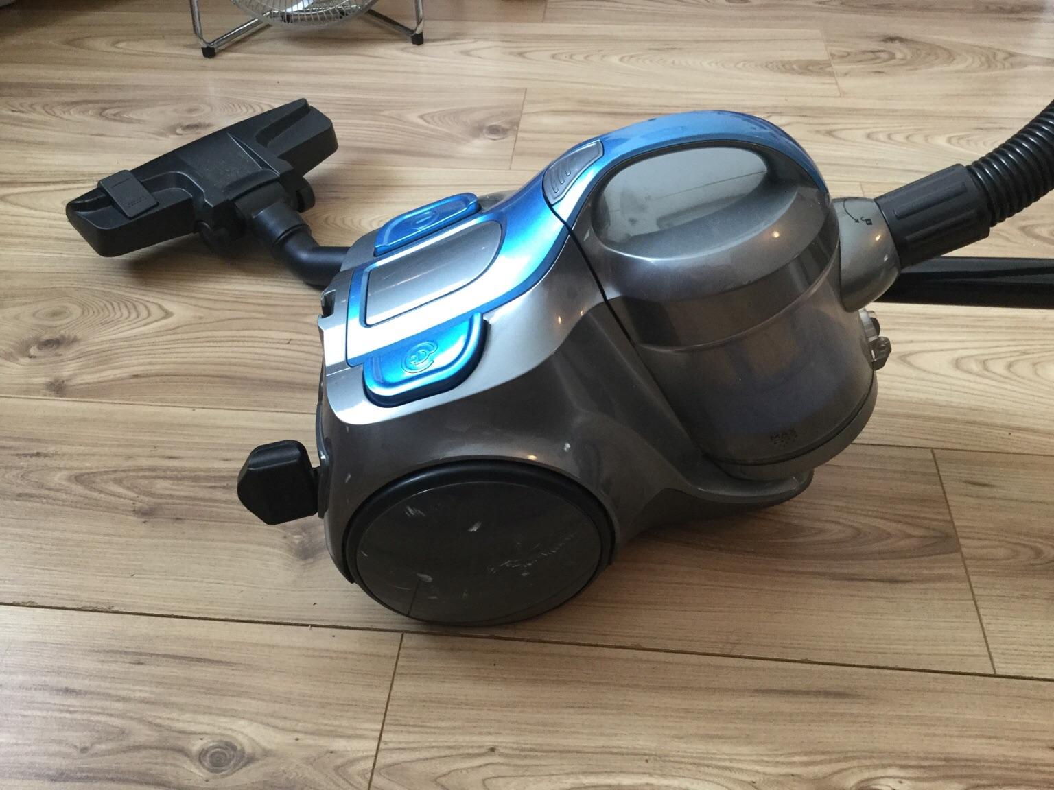 Tesco VCBL17 cylinder bagless vacuum cleaner in B31 Birmingham for £20.