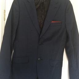 Topman blue suit skinny leg 30”w inside leg approx 29”
Jacket 34
Great for special occasion or prom
From pet and smoke free home