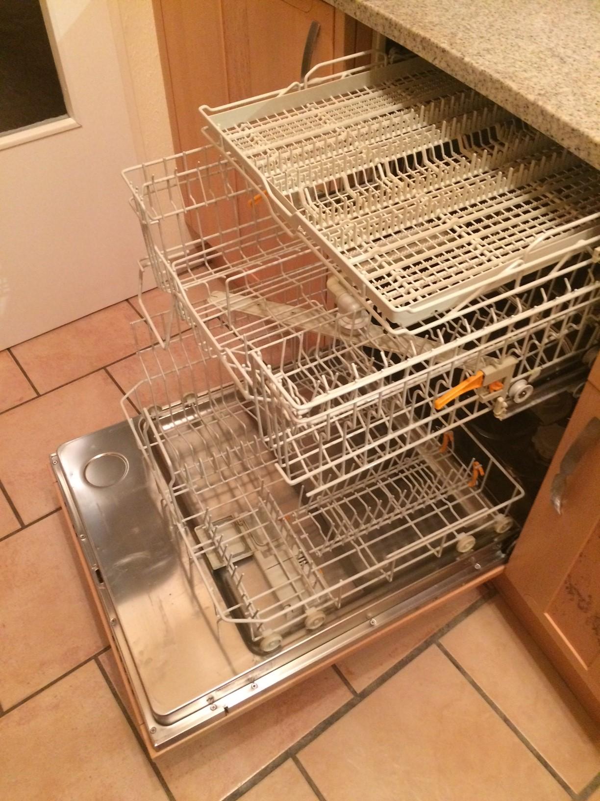 Geschirrspüler MIELE Modell G 858 SCVI PLUS in 4225 Luftenberg an der