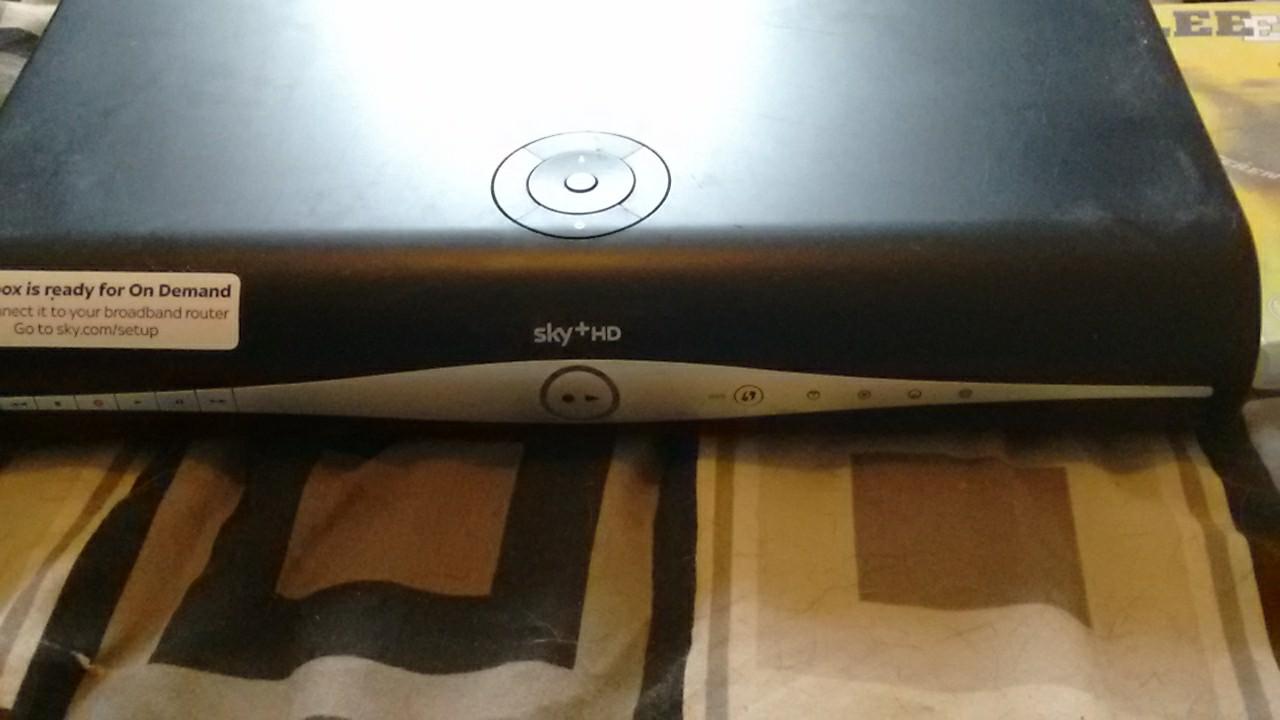 Sky hd box in S9 Sheffield für £ 10,00 zum Verkauf | Shpock AT