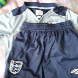 Top and bottom. Very good condition. England team. Age 2-3

No offers please. Thanks