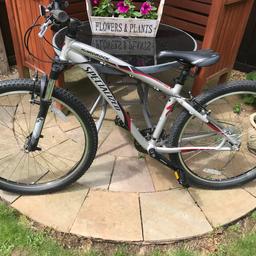 The bike is in very good general condition,
Tyres, brakes and gears are in good working
Order. Would benefit from a little tlc - hence
Price. Bargain for someone
