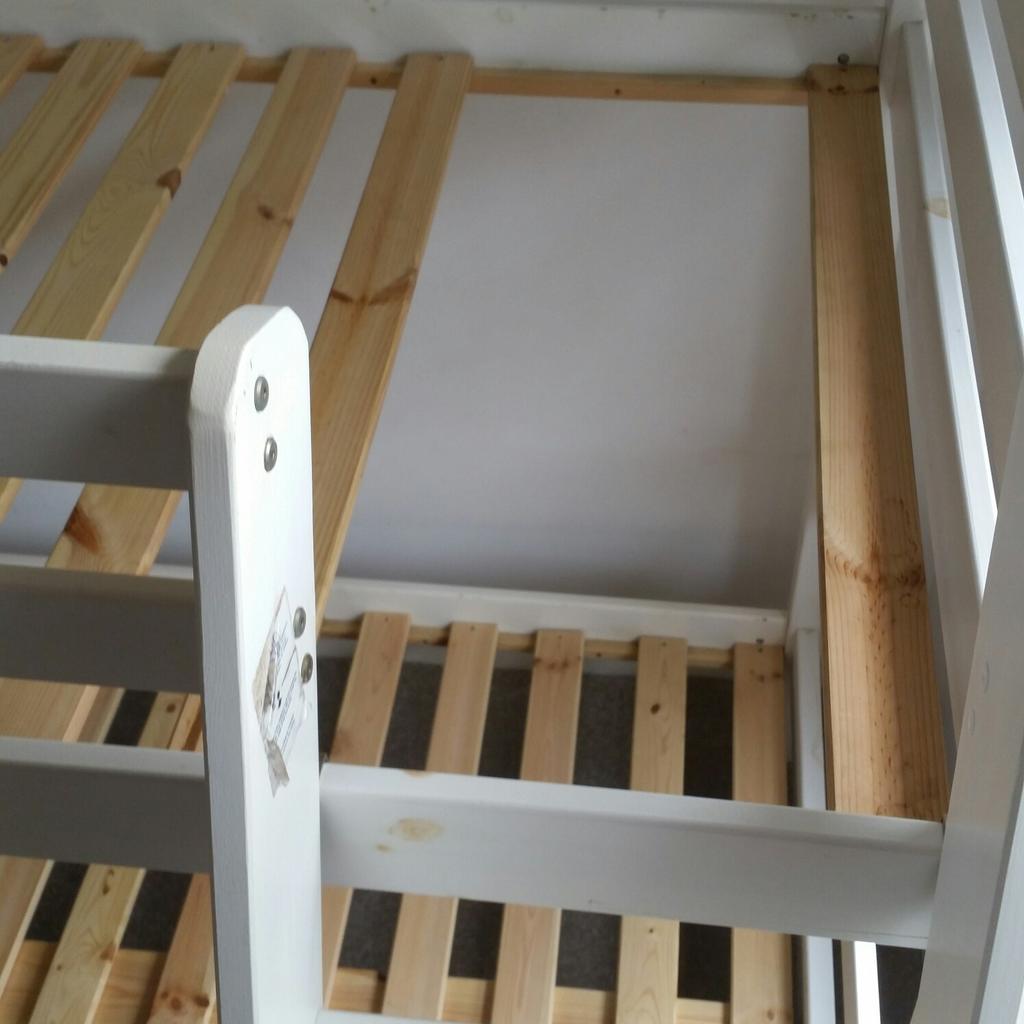 Triple sleeper bunk bed in Menheniot für £ 30,00 zum Verkauf | Shpock AT