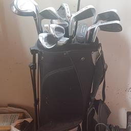 Full set of dunlope golf clubs
Comes with balls T's and will has a stand to