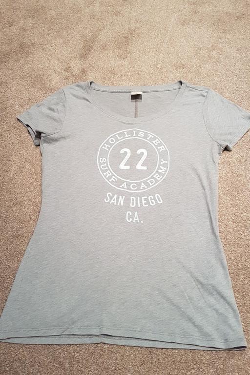 Buy & Sell Essex Epping Forest - Photos for BNWOT Hollister Ladies Grey T Shirt - Small