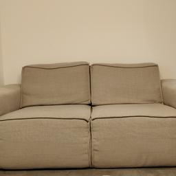 Couch zu verkaufen leichte Gebrauchsspuren
Selbstabholung
1 Jahr alt
