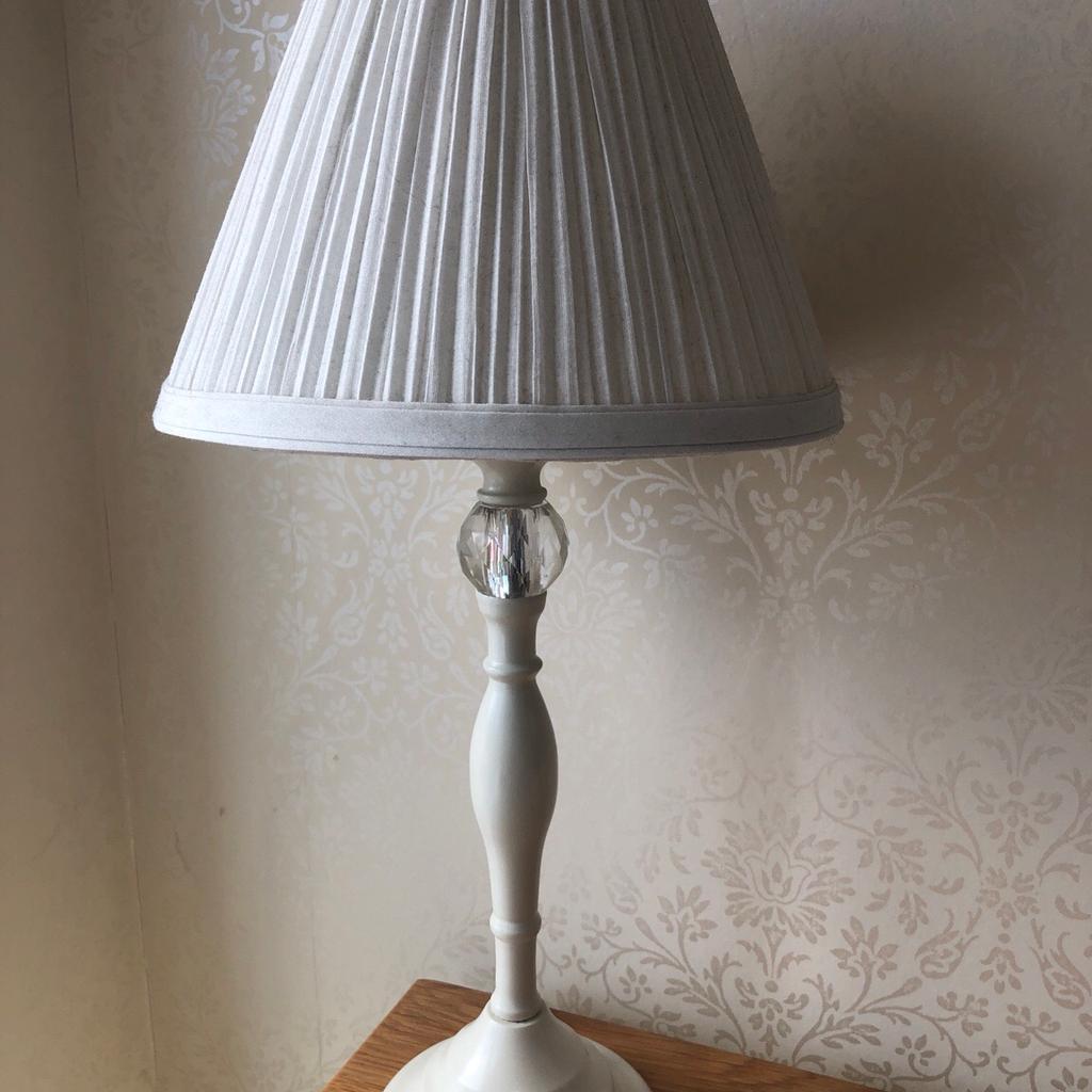 Laura Ashley lamp shade and base in WS11 Chase for £15.00 for sale Shpock