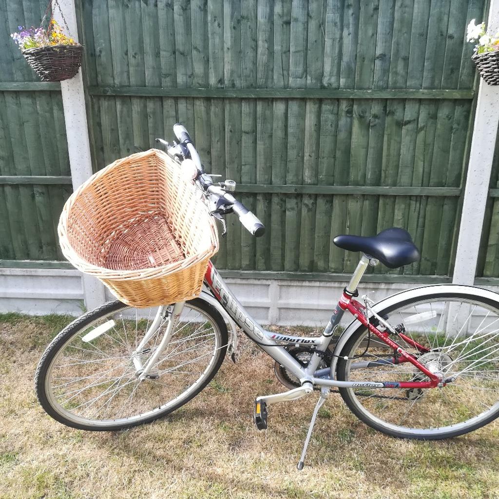 Reflex ladies best sale bike with basket