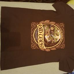 Braunes T-Shirt Größe S
100% Baumwolle
Motiv: Der Herr der Ringe, Old Toby, Hobbit
