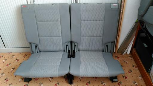 Vehicles North West London Harrow - Photos for VW TOURAN FOLDING BOOT SEATS IN EXCELL CONDI