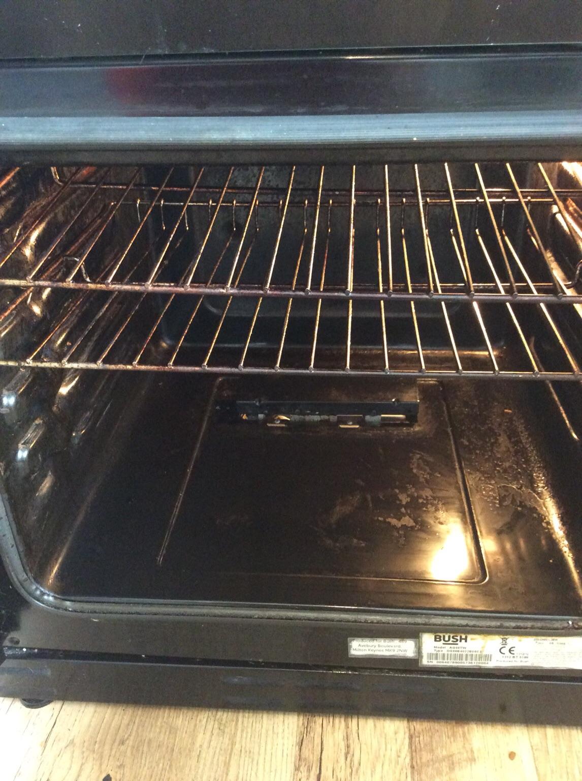 Used Bush AG66TW Gas Cooker White in IG8 Redbridge for £60.00 for