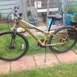 Very good condition, front suspension, disc brakes, all gears etc work as they should great to ride, excellent road tyres, very clean example.
Garaged off priory road, Hull