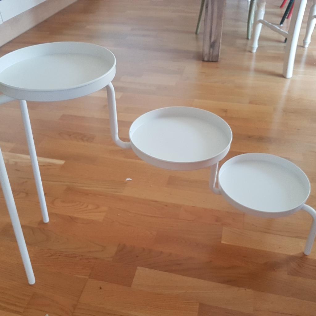 Blumentreppe, Blumenregal weiß IKEA in 6850 Dornbirn für 13,00 € zum Verkauf