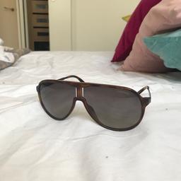 Beautiful pair of carrera original sunglasses. Selling only for £30 as I have a new pair. Unfortunately no case but great for this weather. 

Open to offers

Thanks