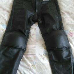 Leather motorcycle trousers by Akito size 36 waist. Have CE protection to the knees all zips work fine. Good condition. COLLECTION ONLY Dy4.