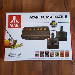 Verkaufe Atari: 2x gespielt also fast wie neu alles vorhanden Netz Stecker, Adapter für scartanschluss leg ich mit dazu da es nicht vorhanden war. (nur für Selbstabholer) Danke