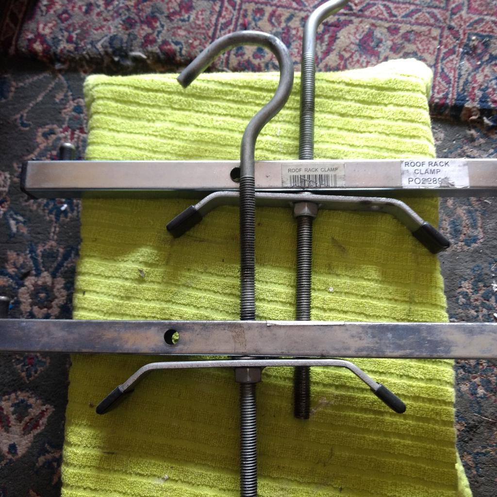 ROOF RACK CLAMPS in Wigan für £ 10,00 zum Verkauf | Shpock AT