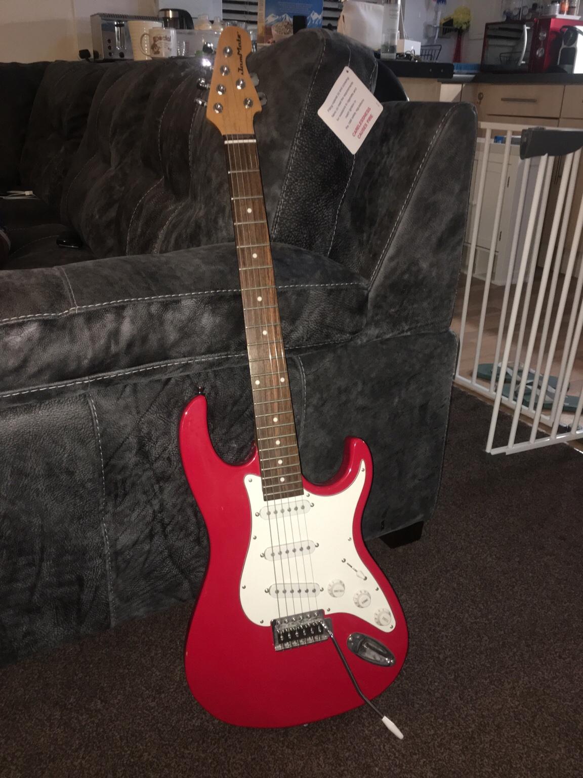 Stratocaster Electric Guitar Jam Mate UG1 in TW3 London for £50.00 for