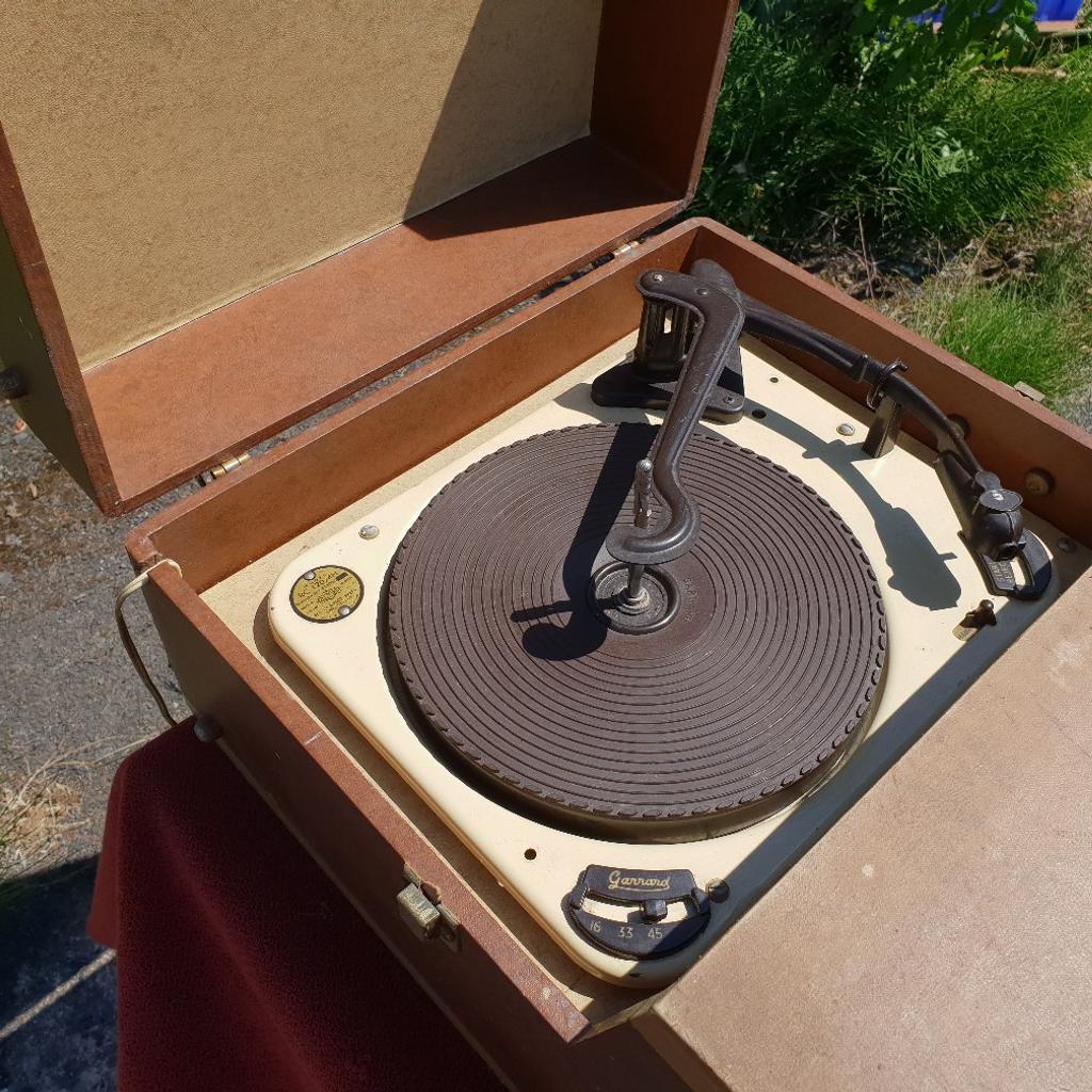 VINTAGE 1950s REGENTONE RECORD PLAYER in DY8 Dudley for £24.00 for sale