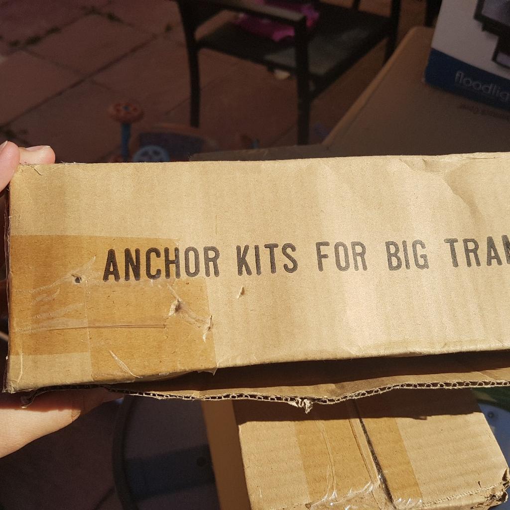 trampoline anchor kit in LE67 Bosworth für £ 3,00 zum Verkauf Shpock AT