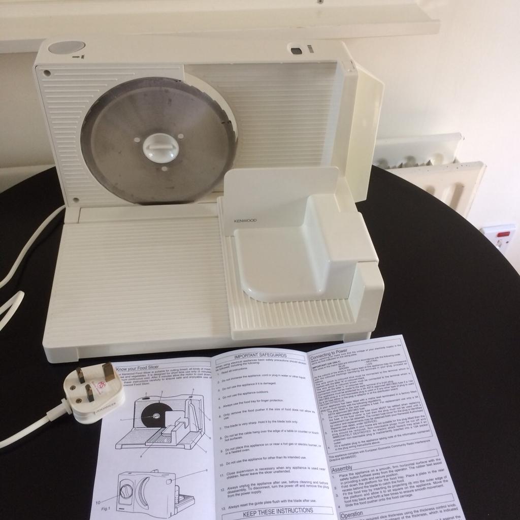Kenwood food slicer SL250 in SE22 Southwark for £8.00 for sale Shpock