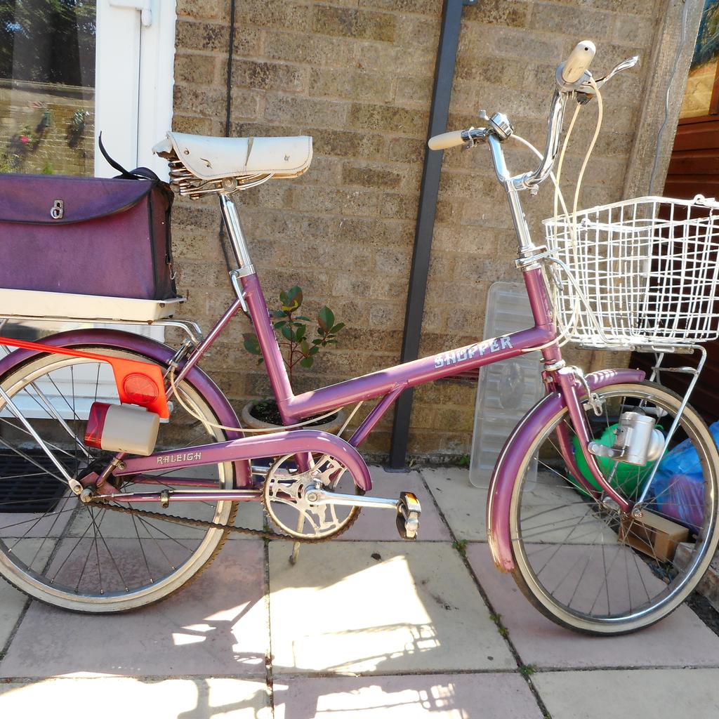 ladies raleigh shopper bicycle in NN17 Corby for £30.00 for sale | Shpock